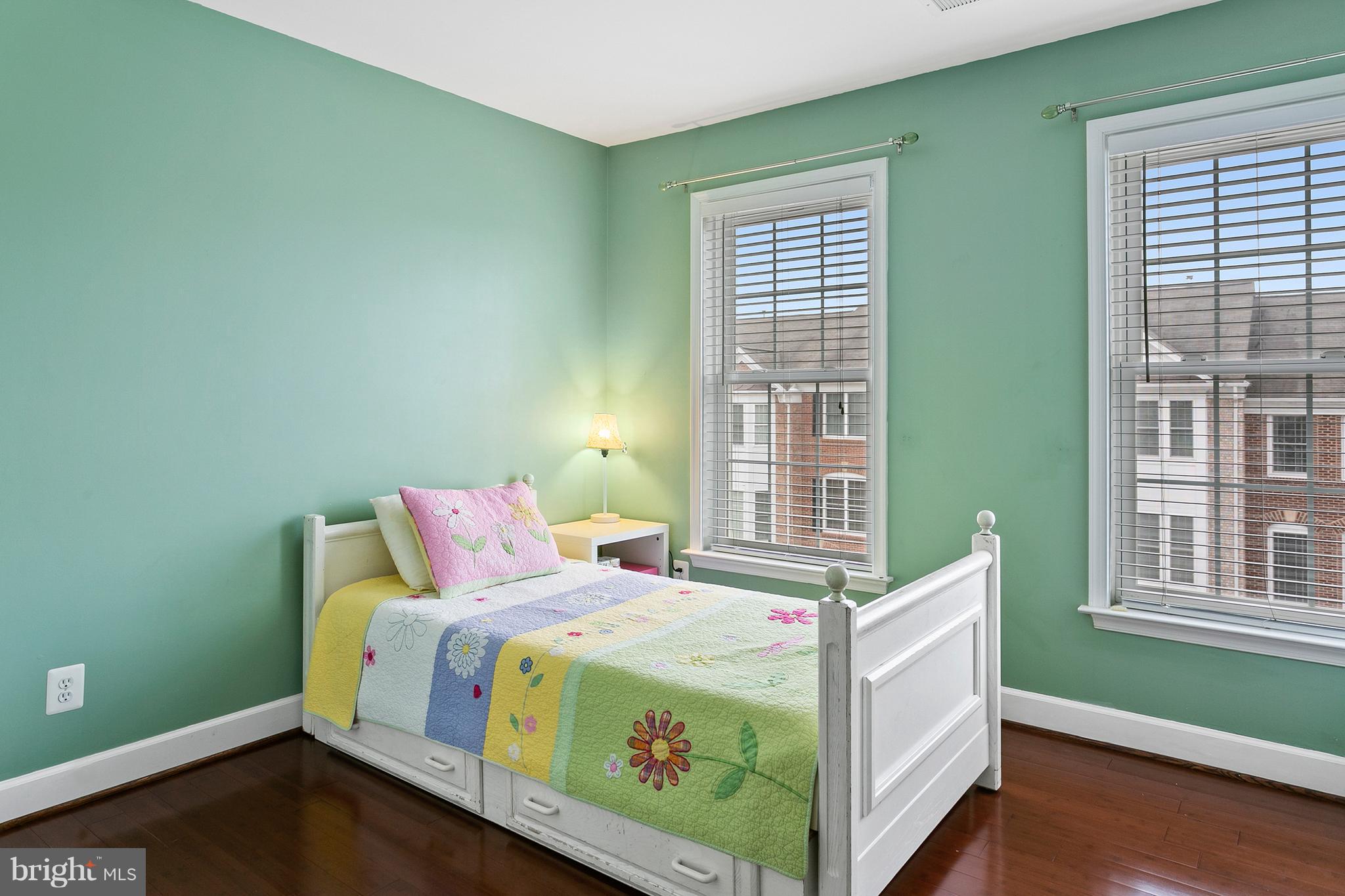 9275 Laurel Ridge Crossing Road Lorton, VA 22079 - Photo 18 of 30 Bedroom