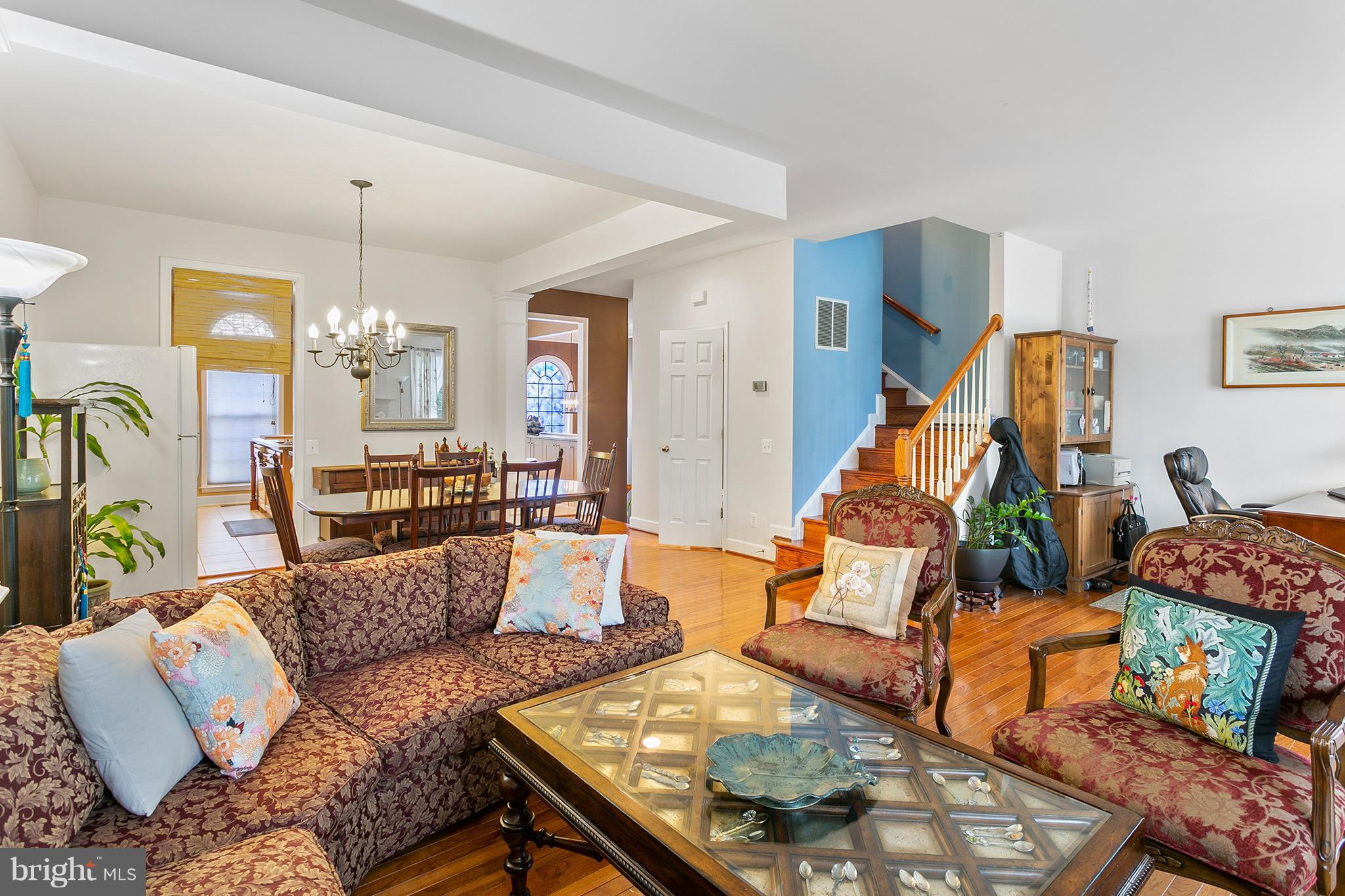 9275 Laurel Ridge Crossing Road Lorton, VA 22079 - Photo 10 of 30 Living Room