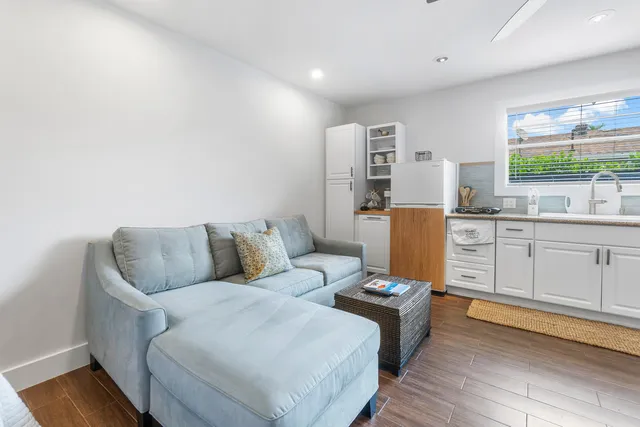 $2,000 | 43 West Plumosa Lane, Unit S, Lake Worth, FL 33467