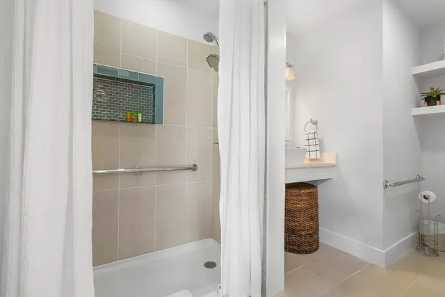 $2,000 | 43 West Plumosa Lane, Unit S, Lake Worth, FL 33467