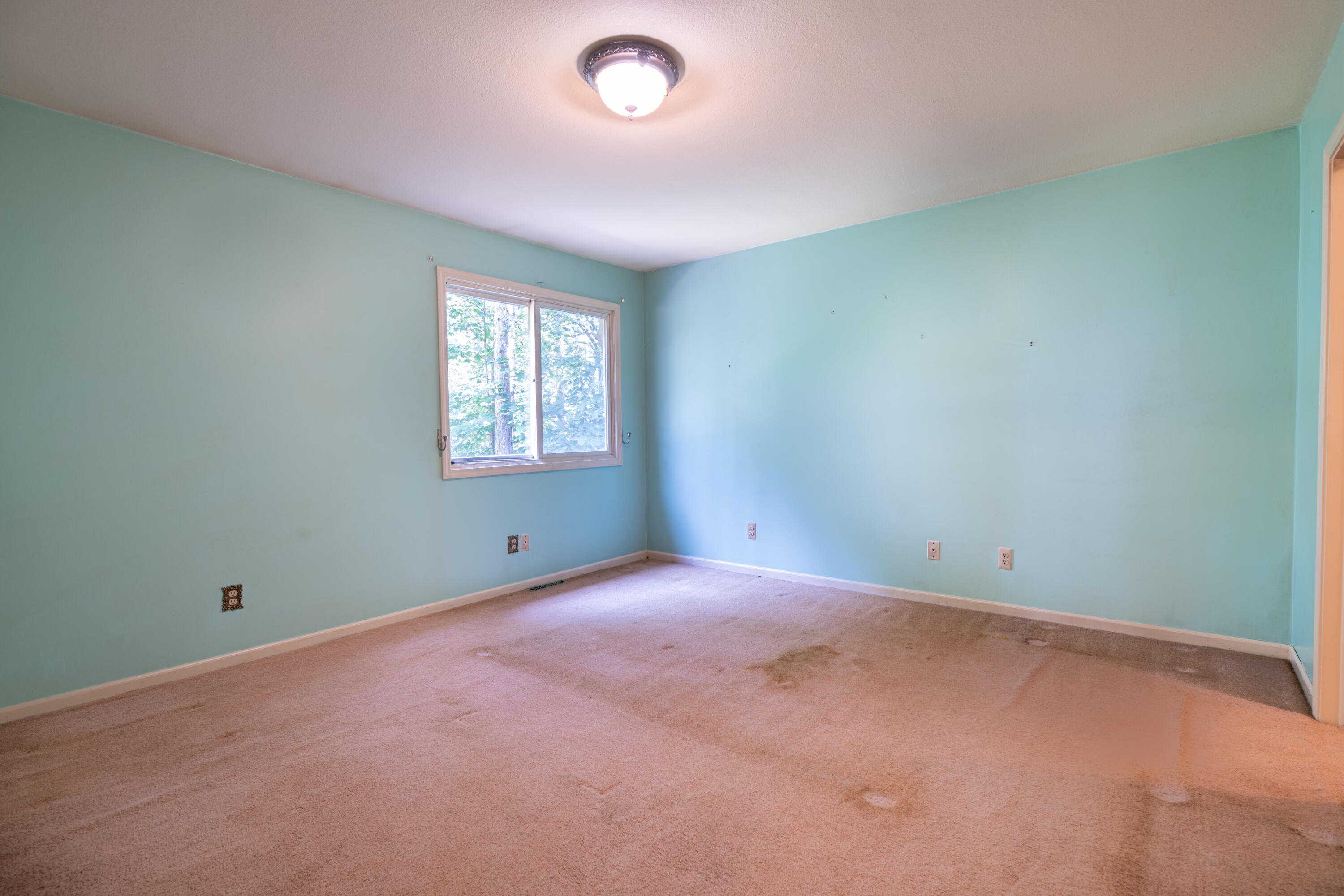 2702 Crystal Lake Road Whitehall, MI 49461 - Photo 21 of 33 2702 Crystal Lake Rd-32