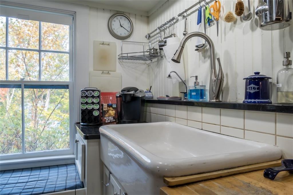 61 Knickerbocker Road Portland, ME 04108 - Photo 23 of 35 Photo