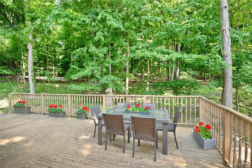 36780 Chesapeake Road Farmington Hills, MI 48335 - Photo 36 of 37 Gallery Image 36