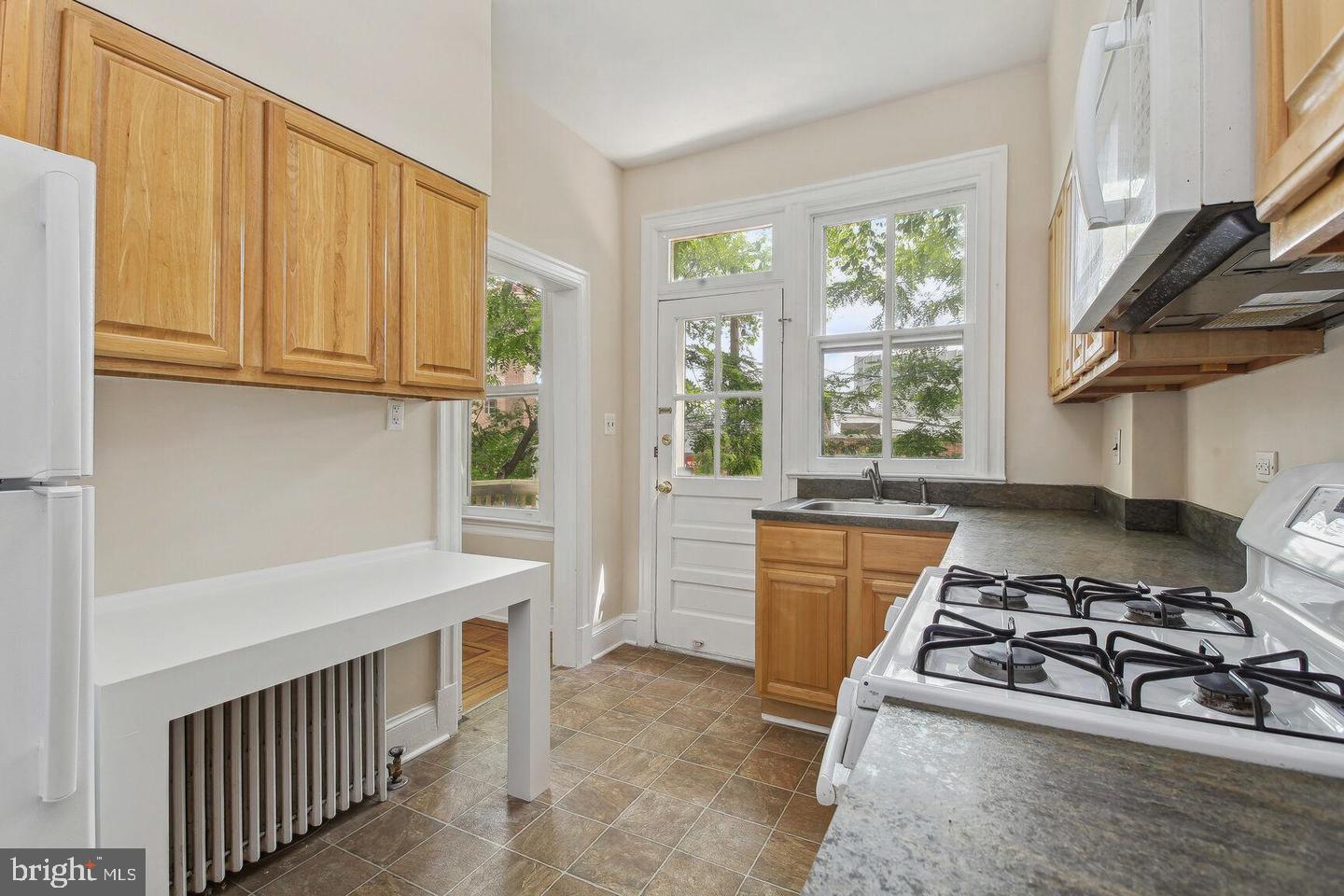 2237 Hall Place Northwest Washington, DC 20007 - Photo 7 of 15