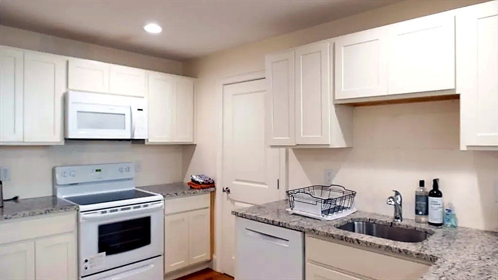 40 Naples Road, Unit B Brookline, MA 02446 - Photo 6 of 10