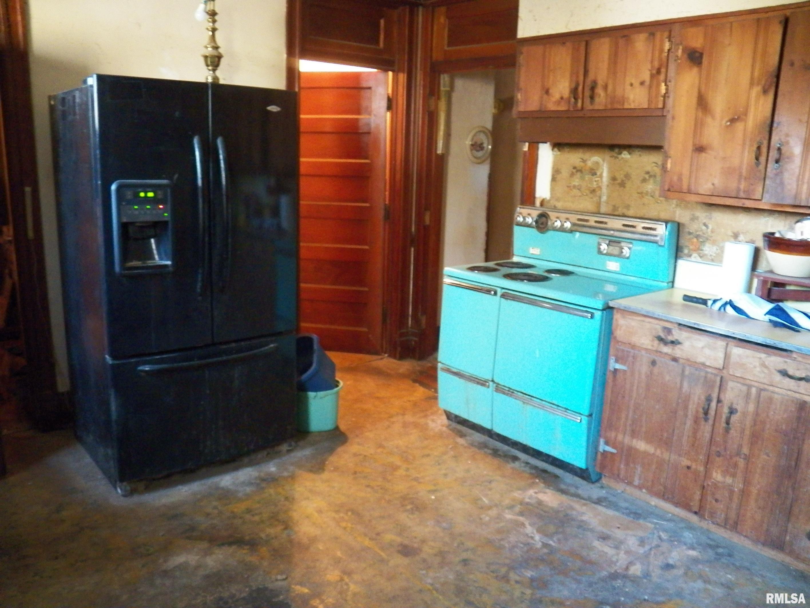 409 East Main Street Rochester, IL 62563 - Photo 8 of 11