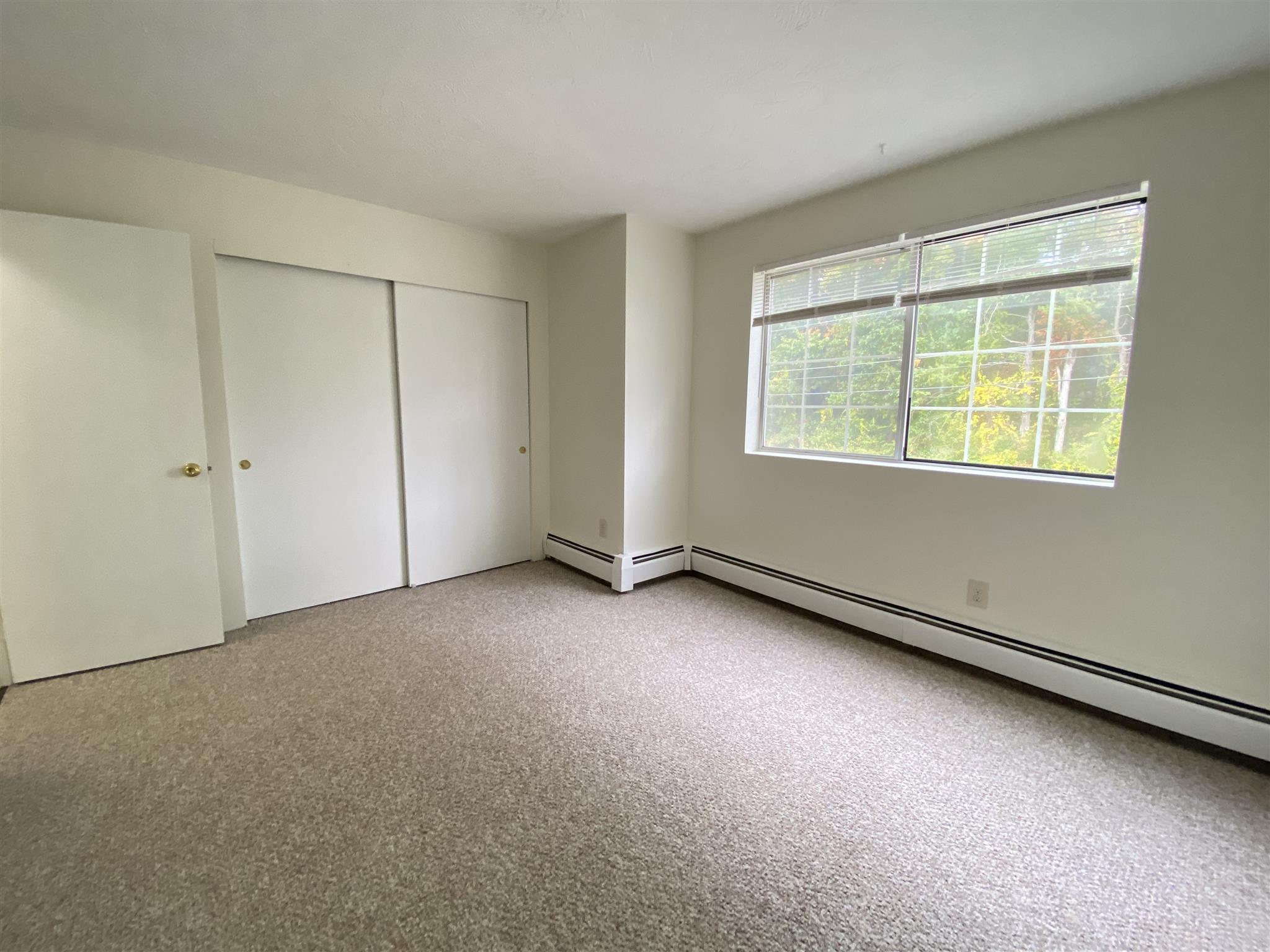 379 Huse Road, Unit 19 Manchester, NH 03103 - Photo 24 of 34
