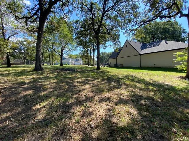 a big yard with green space
