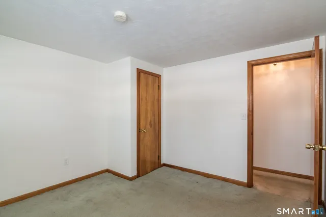 $2,500 | 17 Howard Street, Enfield, CT 06082