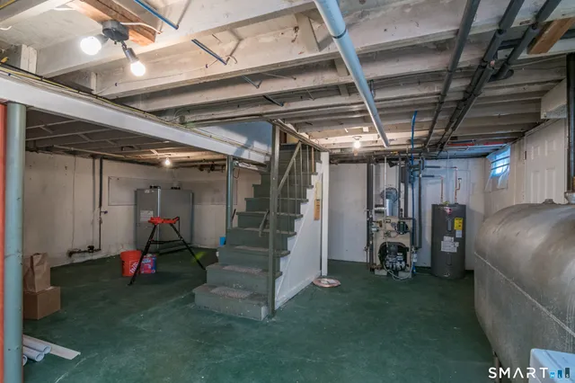 $2,500 | 17 Howard Street, Enfield, CT 06082