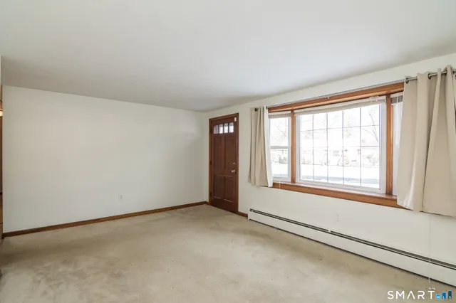 $2,500 | 17 Howard Street, Enfield, CT 06082