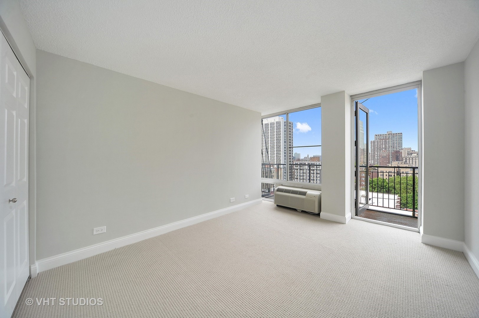 450 West Briar Place, Unit 11G Chicago, IL 60657 - Photo 14 of 21