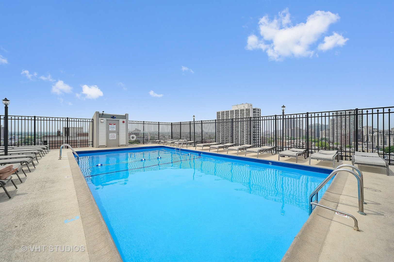 450 West Briar Place, Unit 11G Chicago, IL 60657 - Photo 18 of 21