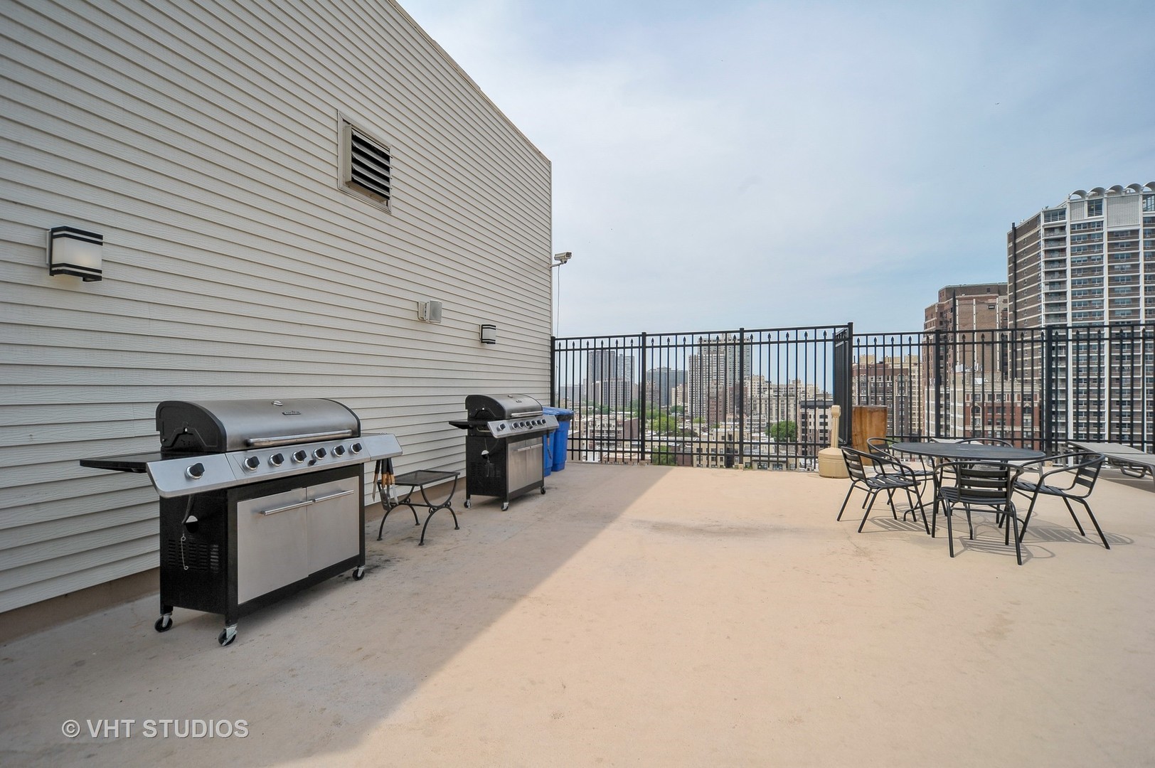 450 West Briar Place, Unit 11G Chicago, IL 60657 - Photo 19 of 21