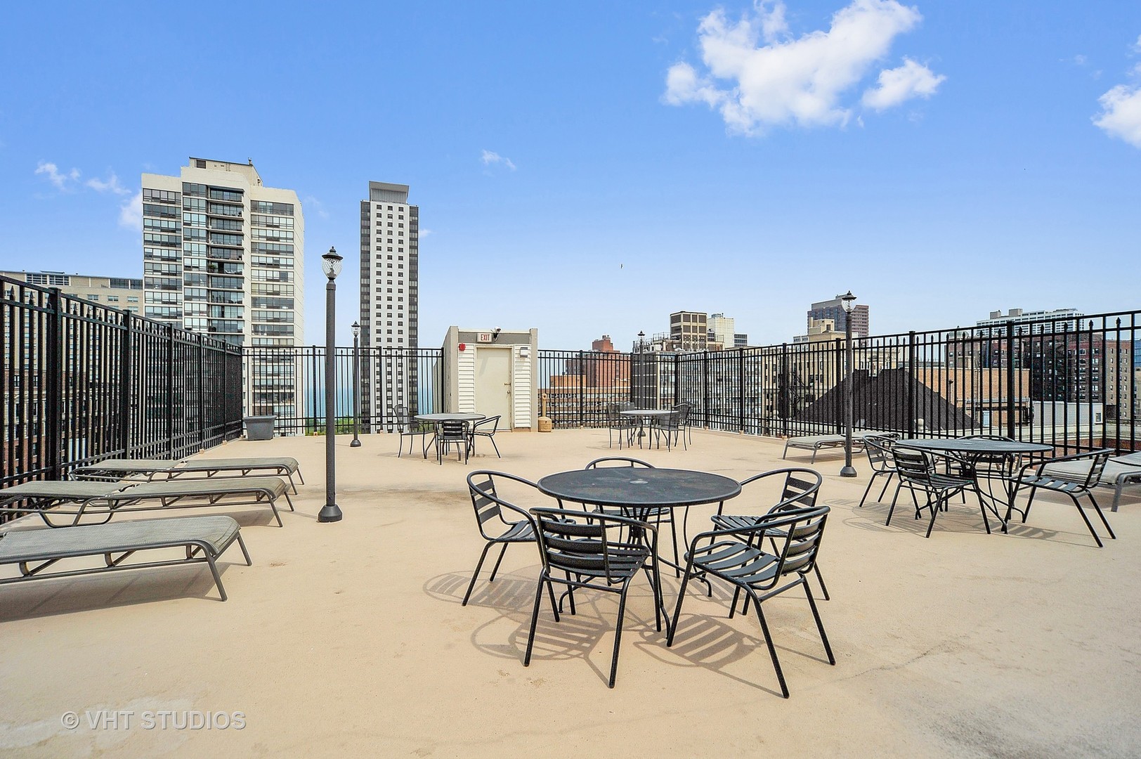 450 West Briar Place, Unit 11G Chicago, IL 60657 - Photo 20 of 21