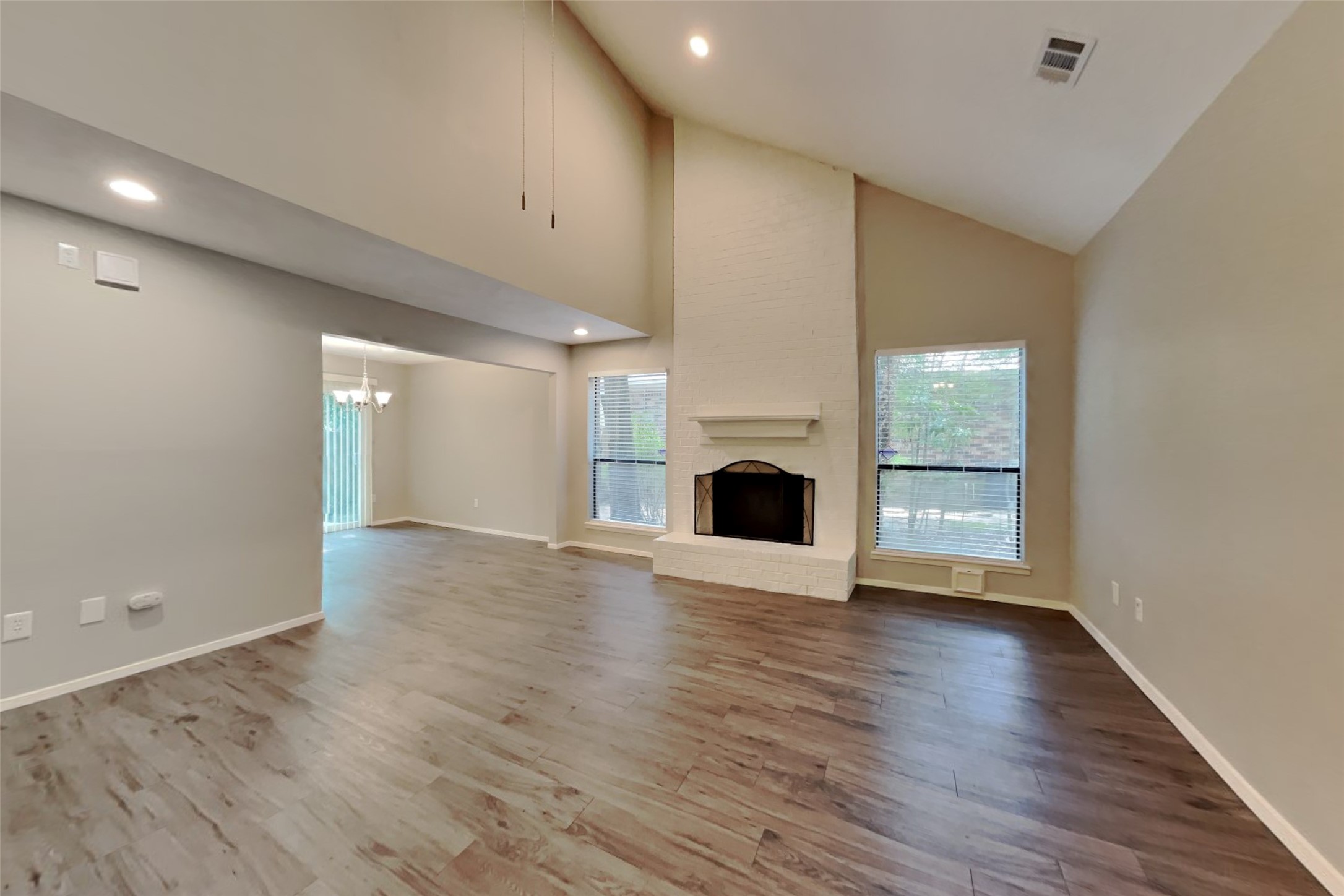 2 River Birch Lane Spring, TX 77380 - Photo 2 of 19