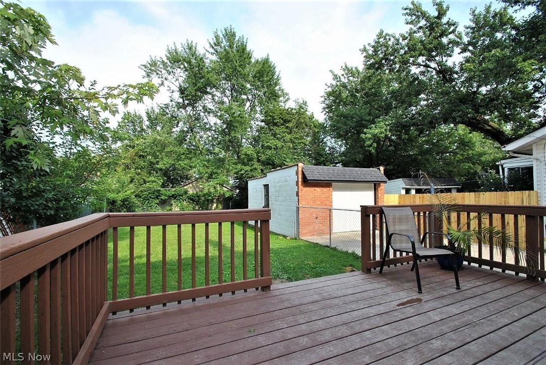 1567 Winchester Road Lyndhurst, OH 44124 - Photo 18 of 21