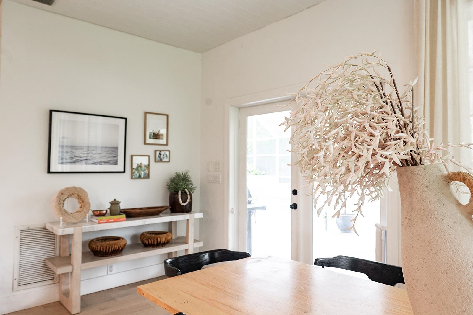 426 Marsh Point Circle St. Augustine, FL 32080 - Photo 34 of 87 a living room with furniture and a flat screen tv