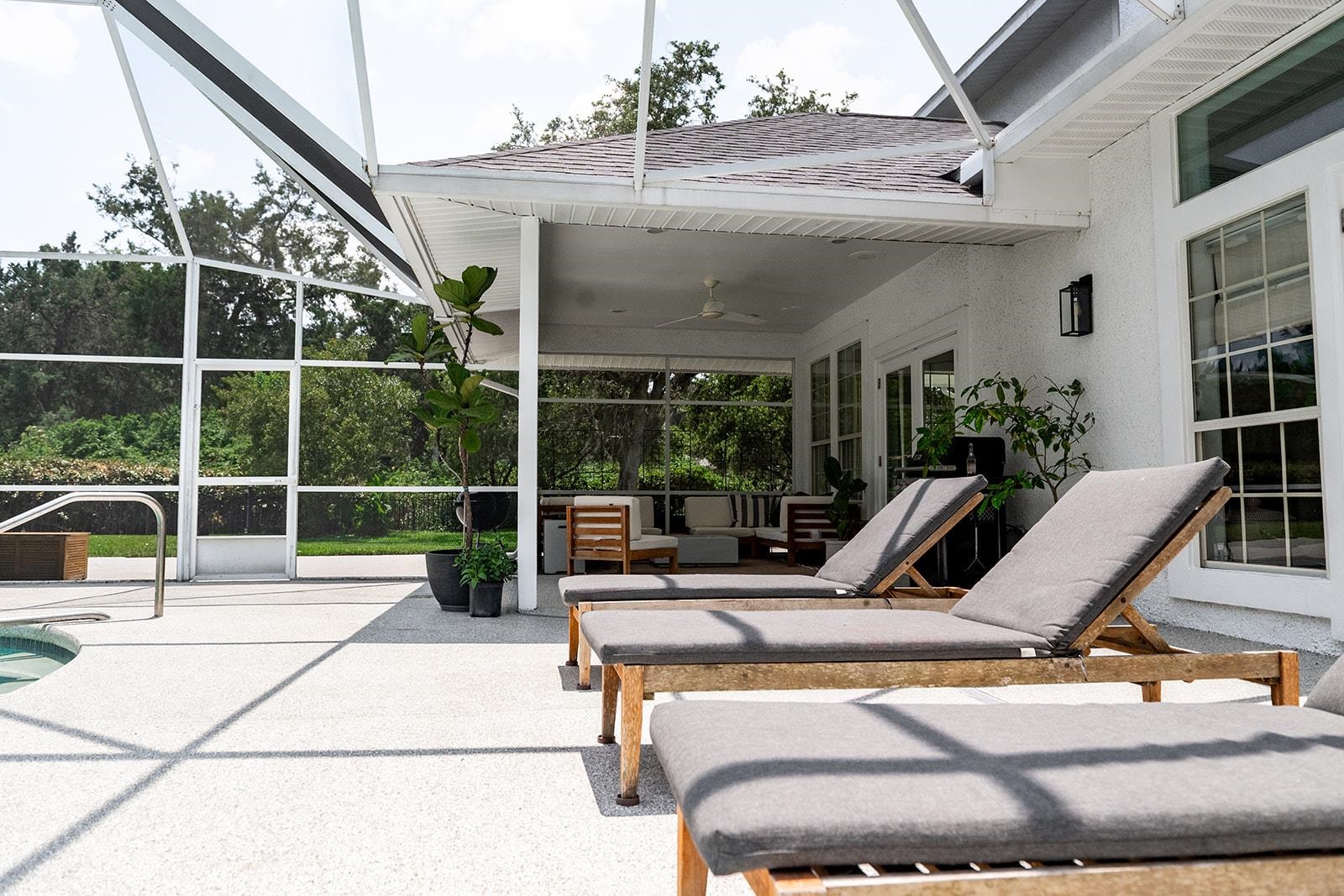 426 Marsh Point Circle St. Augustine, FL 32080 - Photo 82 of 87 a view of a patio with a dining table and chairs