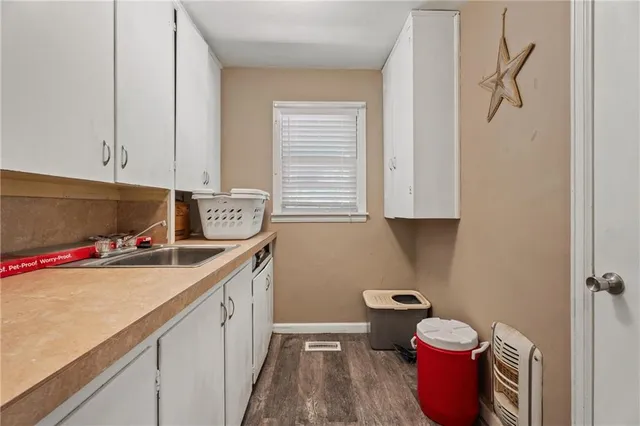 $109,900 | 204 West Cherokee Street, Sedan, KS 67361