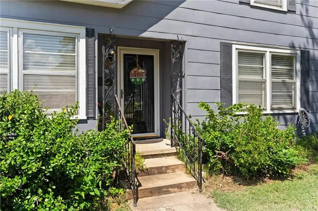 $109,900 | 204 West Cherokee Street, Sedan, KS 67361