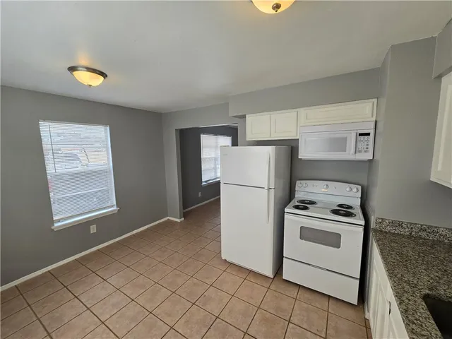 $950 | 937 Quetzal Street, Unit 2, Corpus Christi, TX 78418