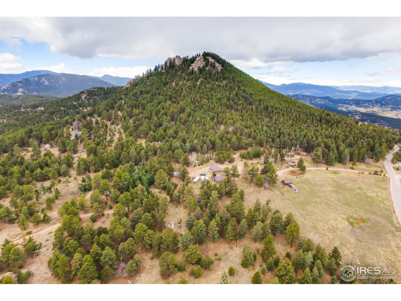 8537 Doubleheader Ranch Road Morrison, CO 80465 - Photo 5 of 40