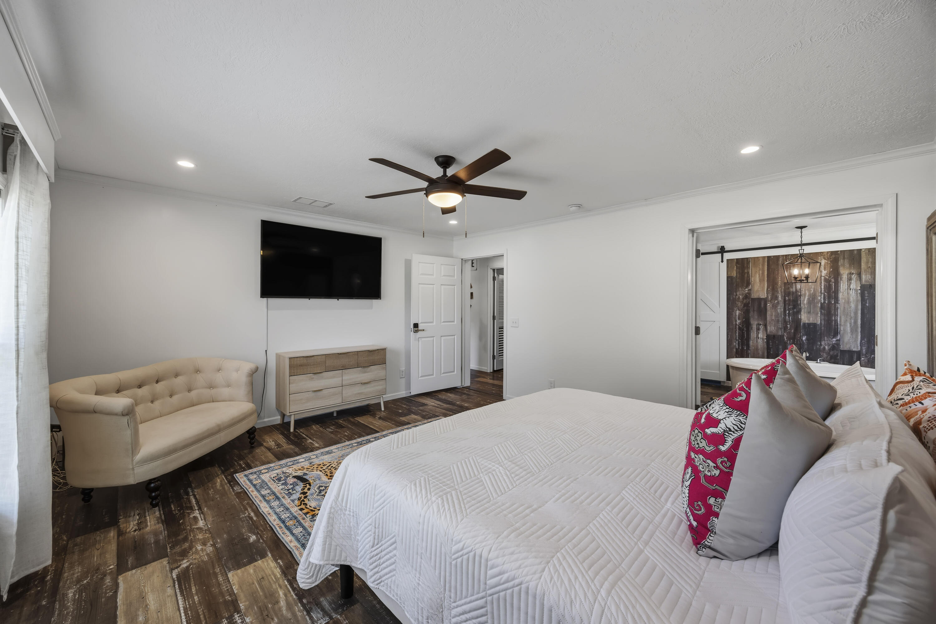 543 Campbell Road Ridgeville, SC 29472 - Photo 13 of 50 CHS_2703_300dpi_8a9bffe8
