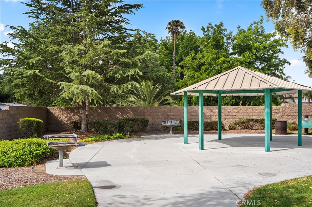 4065 Garvey Way Riverside, CA 92501 - Photo 34 of 43