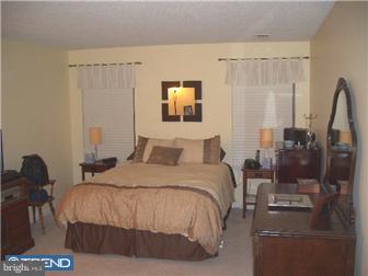 112 Chase Road, Unit 106 Wayne, PA 19087 - Photo 9 of 12 Bedroom - Main