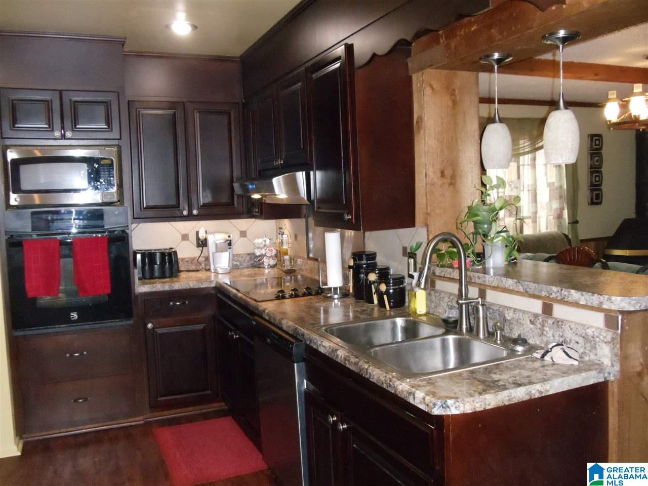 717 Glen Ridge Drive Fairfield, AL 35064 - Photo 7 of 16