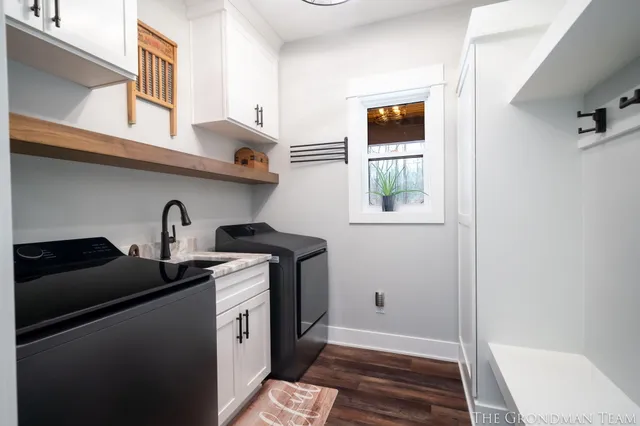 $935,000 | 10711 Stump Street, Grand Haven, MI 49417