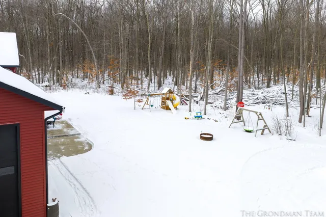 $935,000 | 10711 Stump Street, Grand Haven, MI 49417