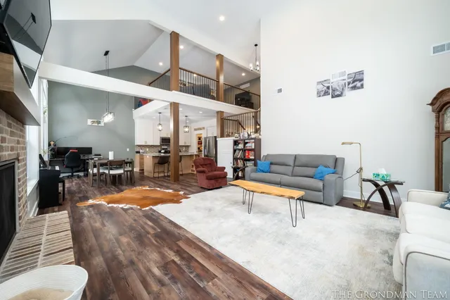 $935,000 | 10711 Stump Street, Grand Haven, MI 49417