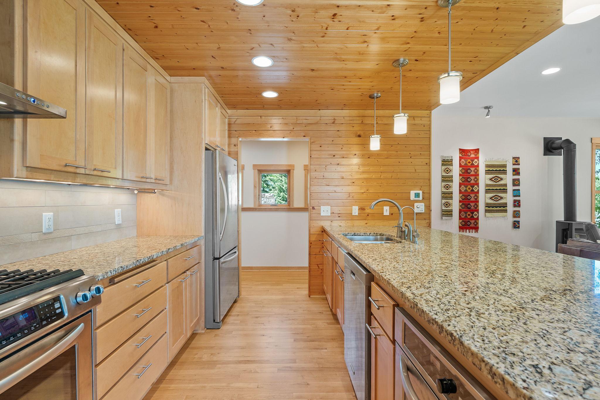7521 River Road Inver Grove Heights, MN 55076 - Photo 20 of 135
