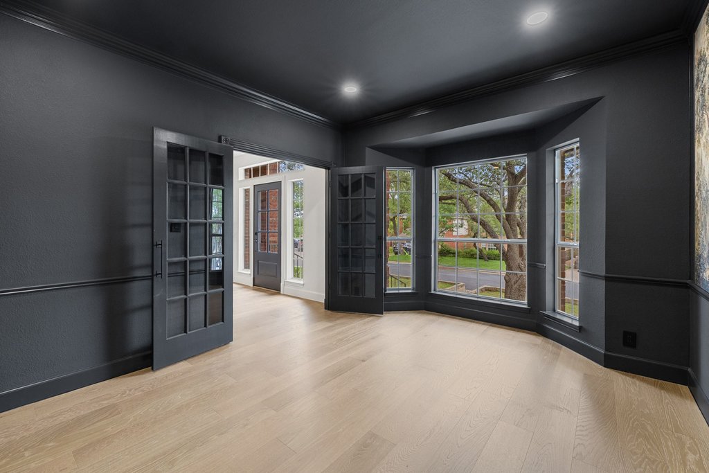 7516 Orrick Drive Austin, TX 78749 - Photo 6 of 40 a view of empty room with windows