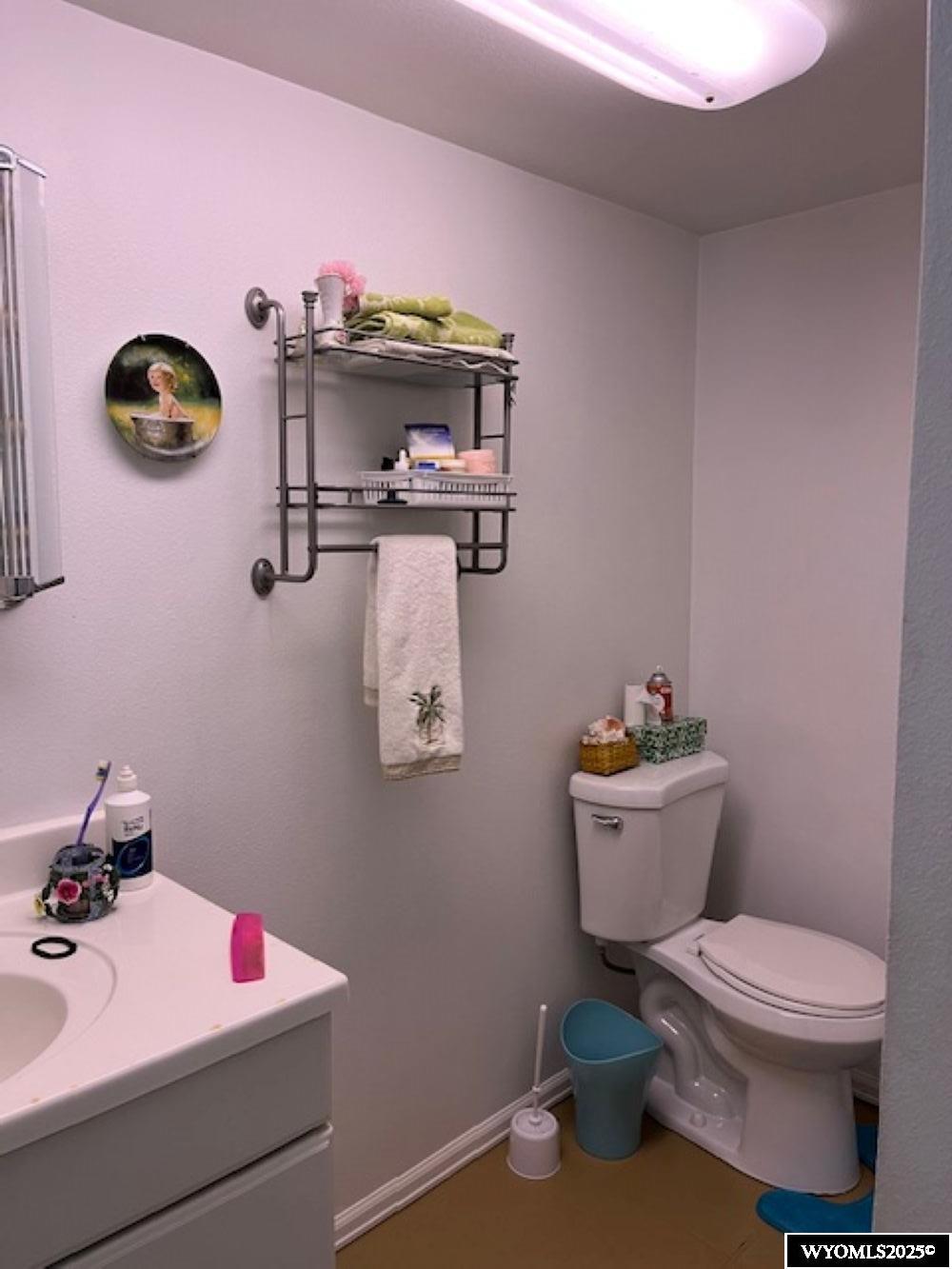 419 6th Street Rawlins, WY 82301 - Photo 5 of 14