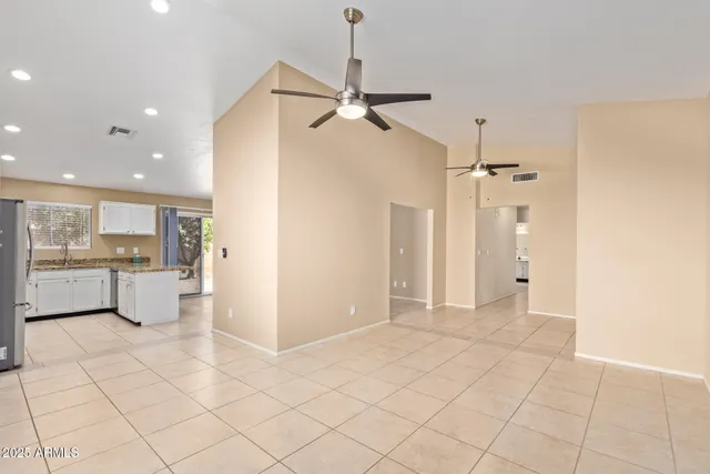 $2,800 | 15457 North 63rd Street, Scottsdale, AZ 85254