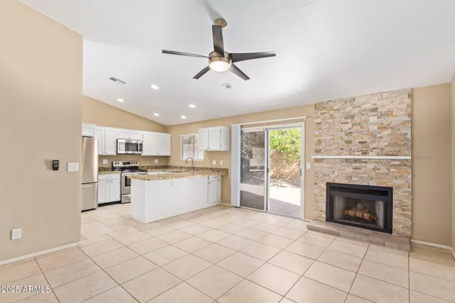 $2,800 | 15457 North 63rd Street, Scottsdale, AZ 85254