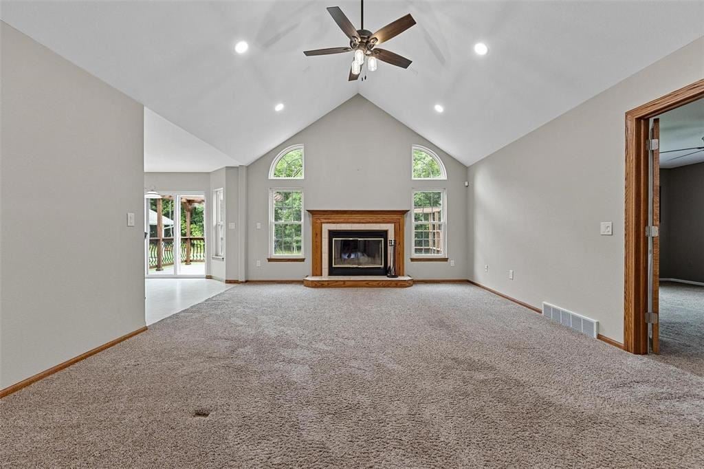 3670 Matsell Park Road Central City, IA 52214 - Photo 5 of 48 Gallery Image 5