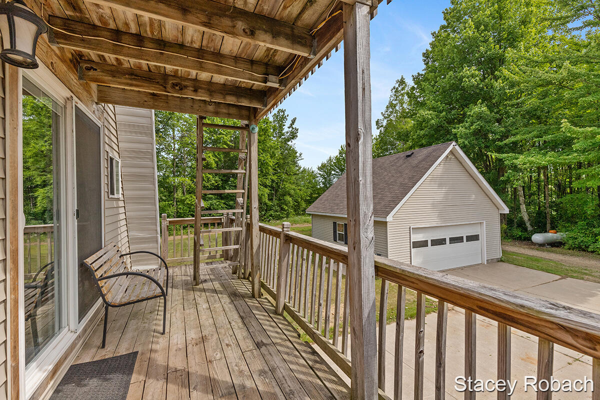385 Neve Road Pierson, MI 49339 - Photo 27 of 50 IMG_1030
