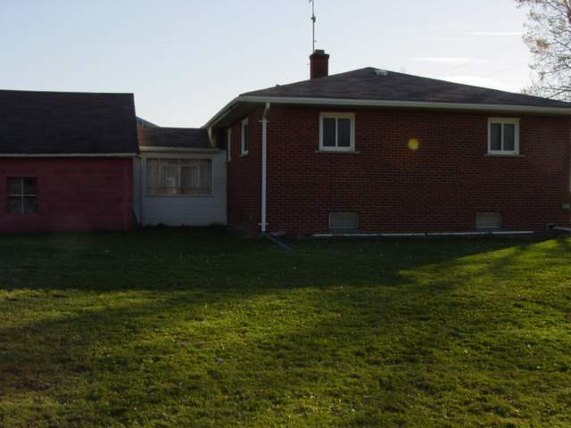 8992 Brockway Road Yale, MI 48097 - Photo 2 of 12 31031756-1.JPG