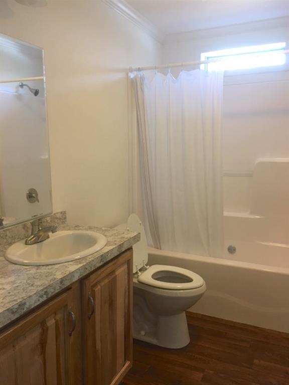 49 Dr Mann Road Chelsea, ME 04330 - Photo 15 of 22 A full guest bath