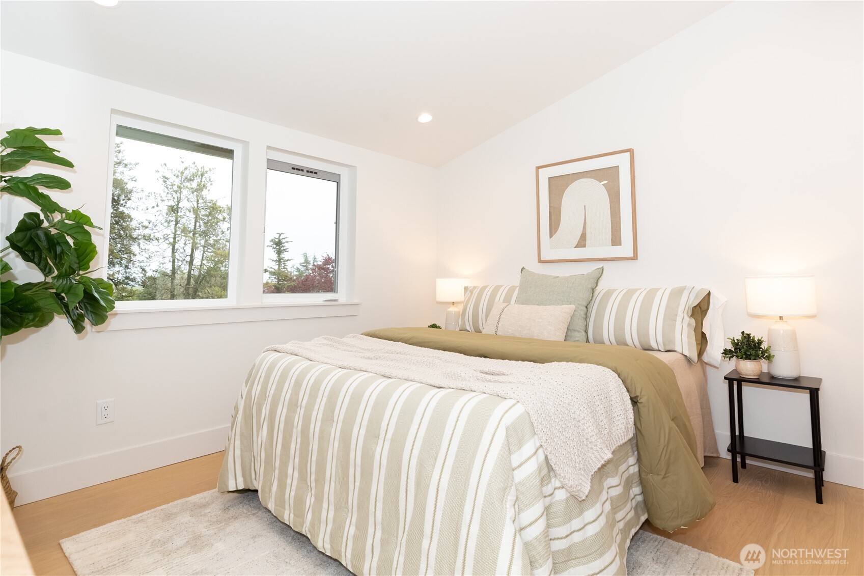 1530 25th Avenue, Unit B Seattle, WA 98122 - Photo 13 of 21