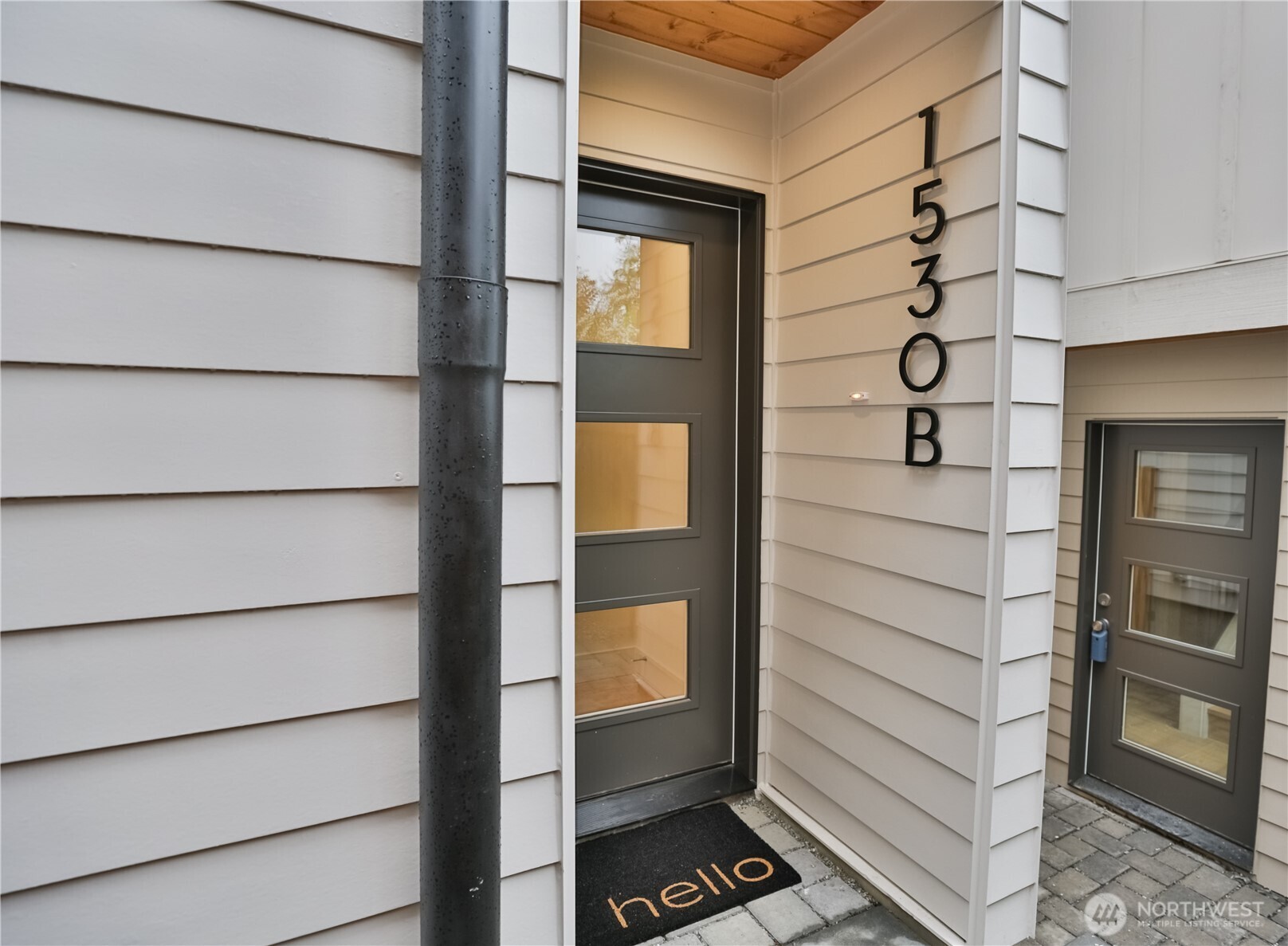 1530 25th Avenue, Unit B Seattle, WA 98122 - Photo 20 of 21