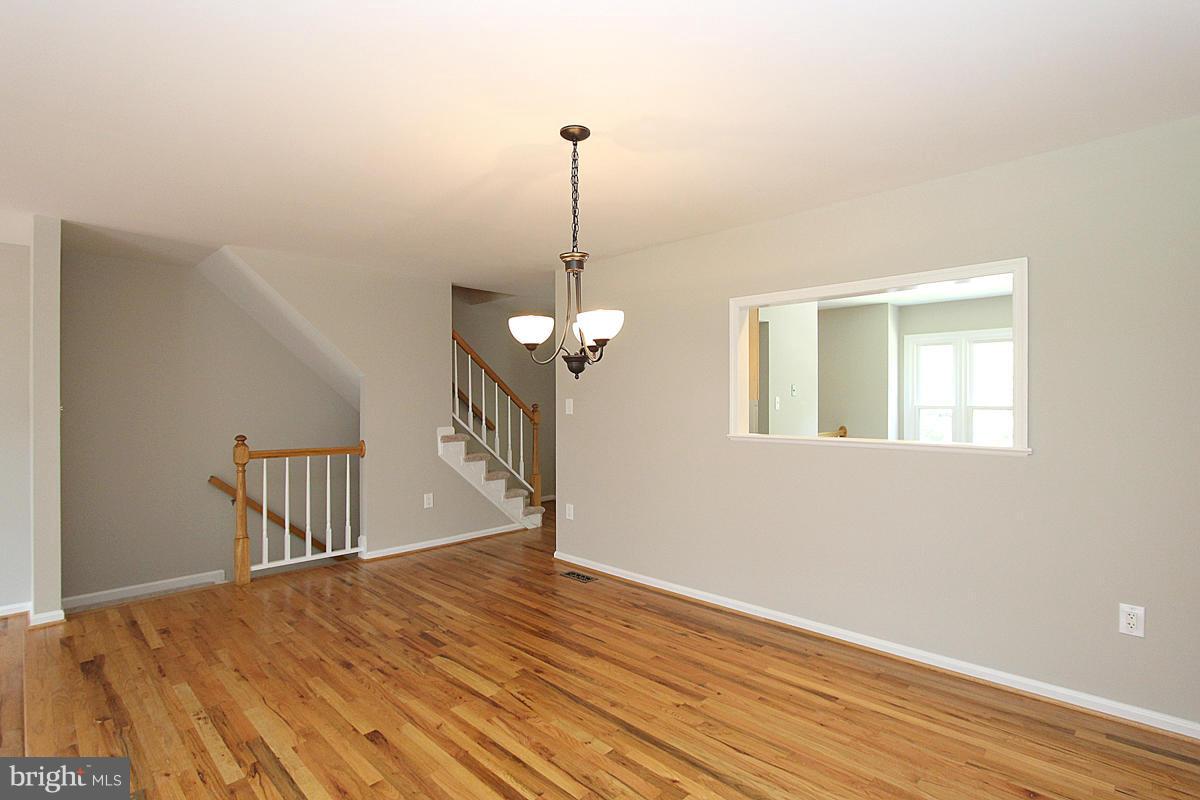 7231 Olde Lantern Way Springfield, VA 22152 - Photo 9 of 30 Interior (General)