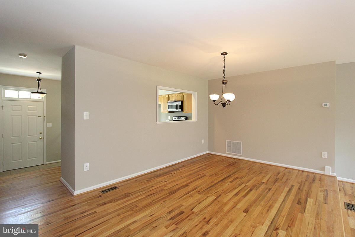7231 Olde Lantern Way Springfield, VA 22152 - Photo 10 of 30 Dining Room