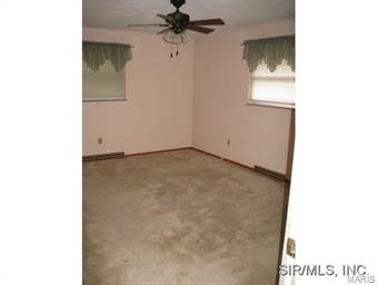 817 Pardee Road Godfrey, IL 62035 - Photo 13 of 17 Gallery Image 13