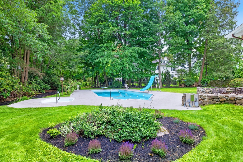 6 Porter Road Andover, MA 01810 - Photo 32 of 42 Gallery Image 32