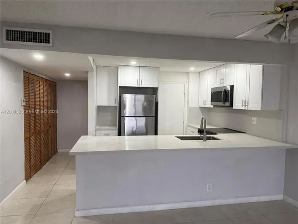 $310,000 | 9001 Southwest 77th Avenue, Unit C709, Miami, FL 33156